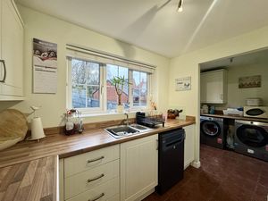 Photo 7- click for photo gallery